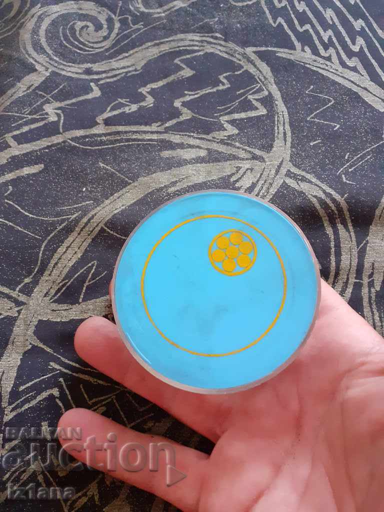 Auction Old children's play Auction Old children's play