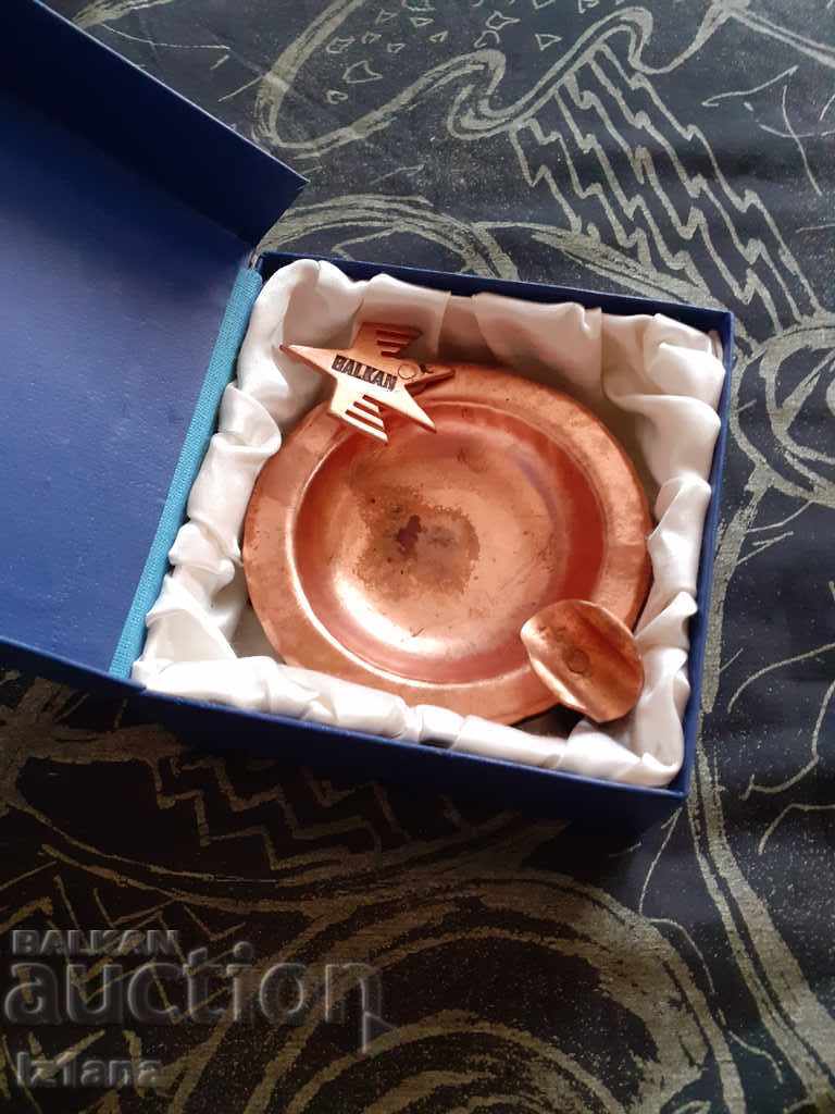 Auction  Old souvenir ashtray BGA Balkan