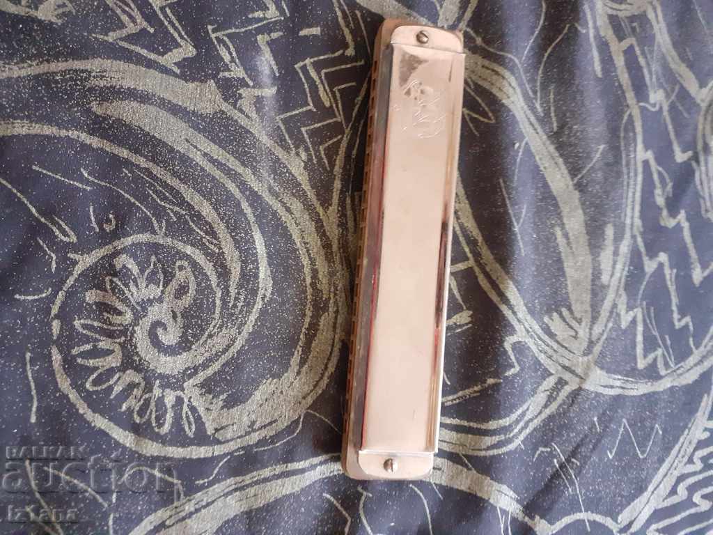 Old harmonica with price 15.00 BGN | € 7.67