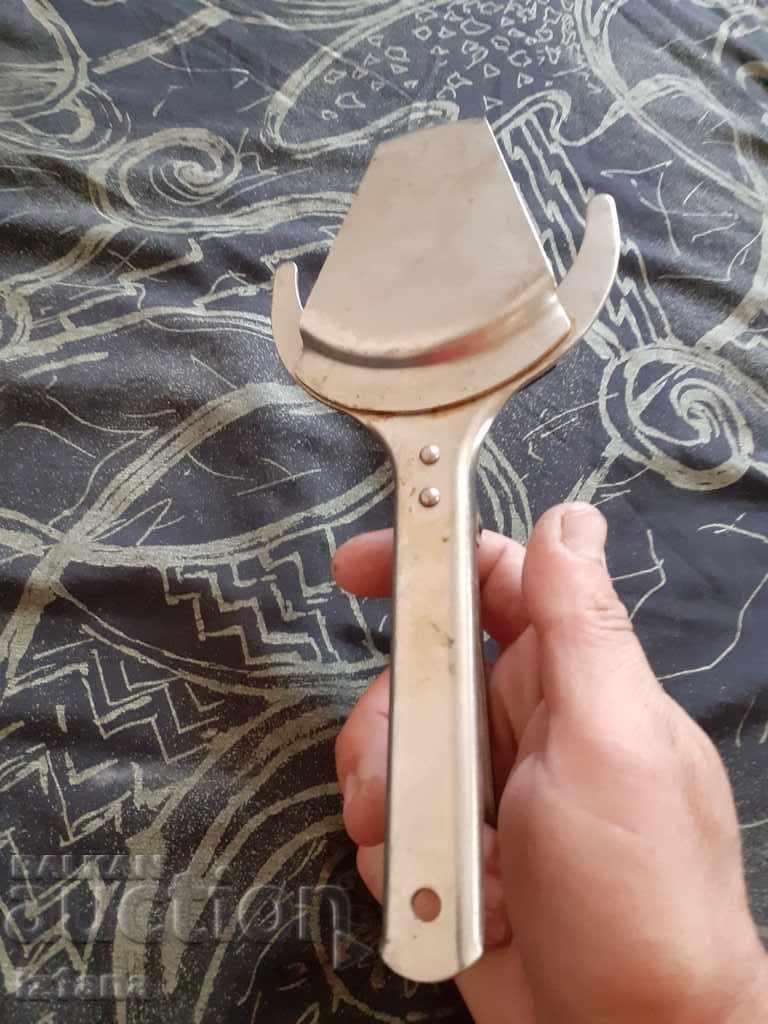 An old jar opener - 5