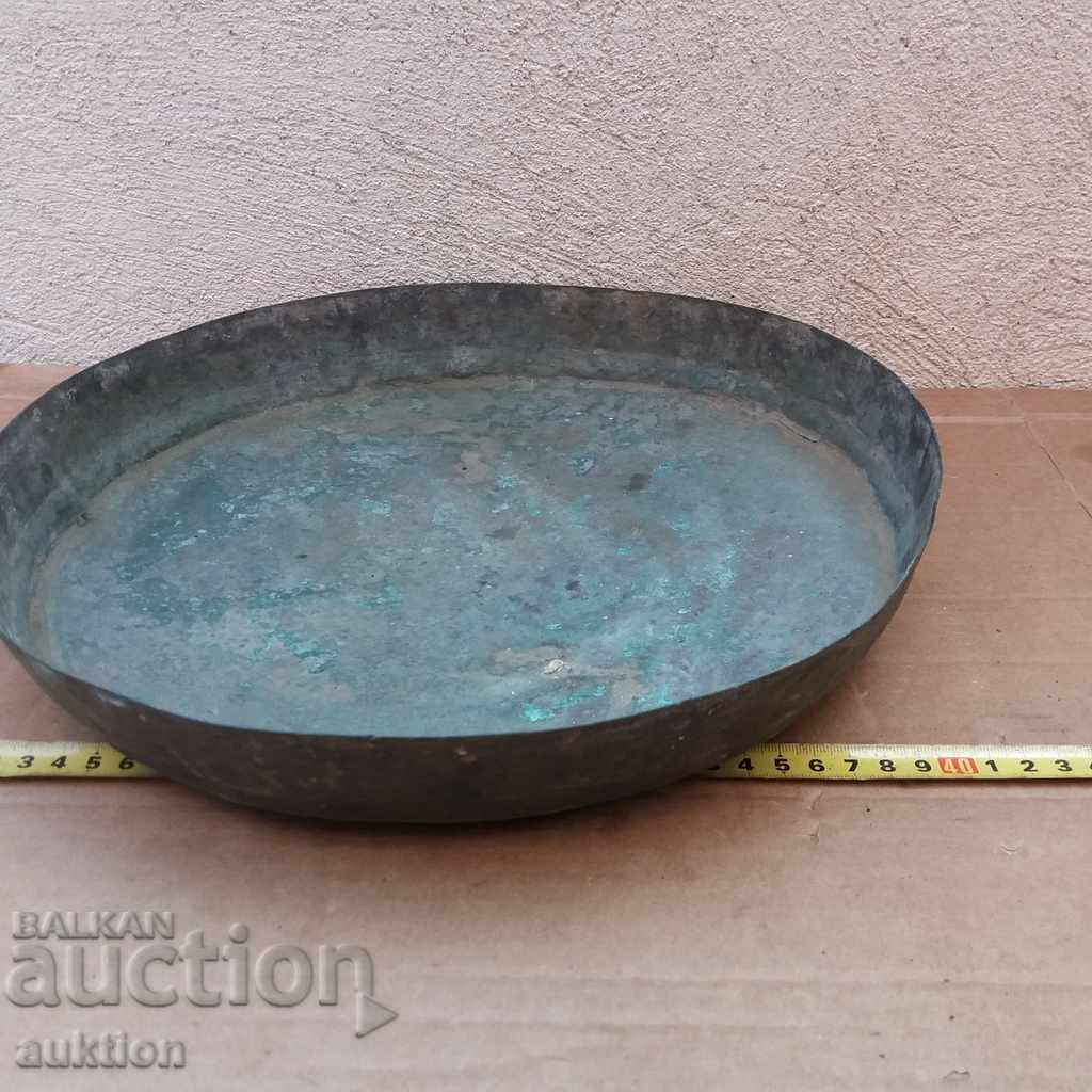 Auction  OLD MASSIVE REVIVAL COPPER FORGED TRAY - CRANE