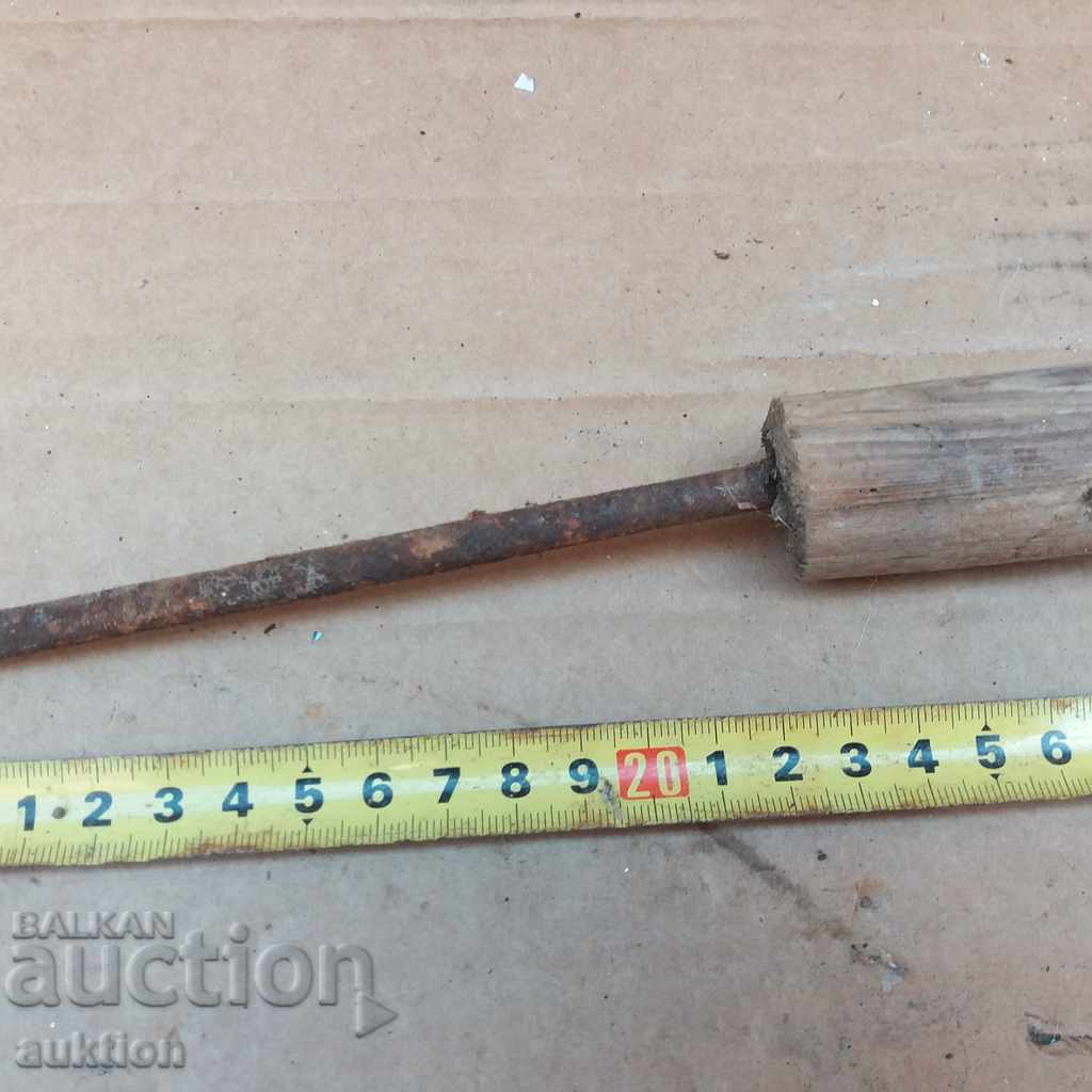 OLD FORGED SCREWDRIVER with price 1.29 BGN | € 0.66 OLD FORGED SCREWDRIVER with price 1.29 BGN | € 0.66