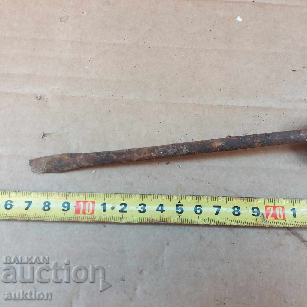 Auction OLD FORGED SCREWDRIVER Auction OLD FORGED SCREWDRIVER