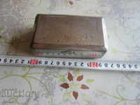 Армейска  кутия за тютюн енфие гравюри