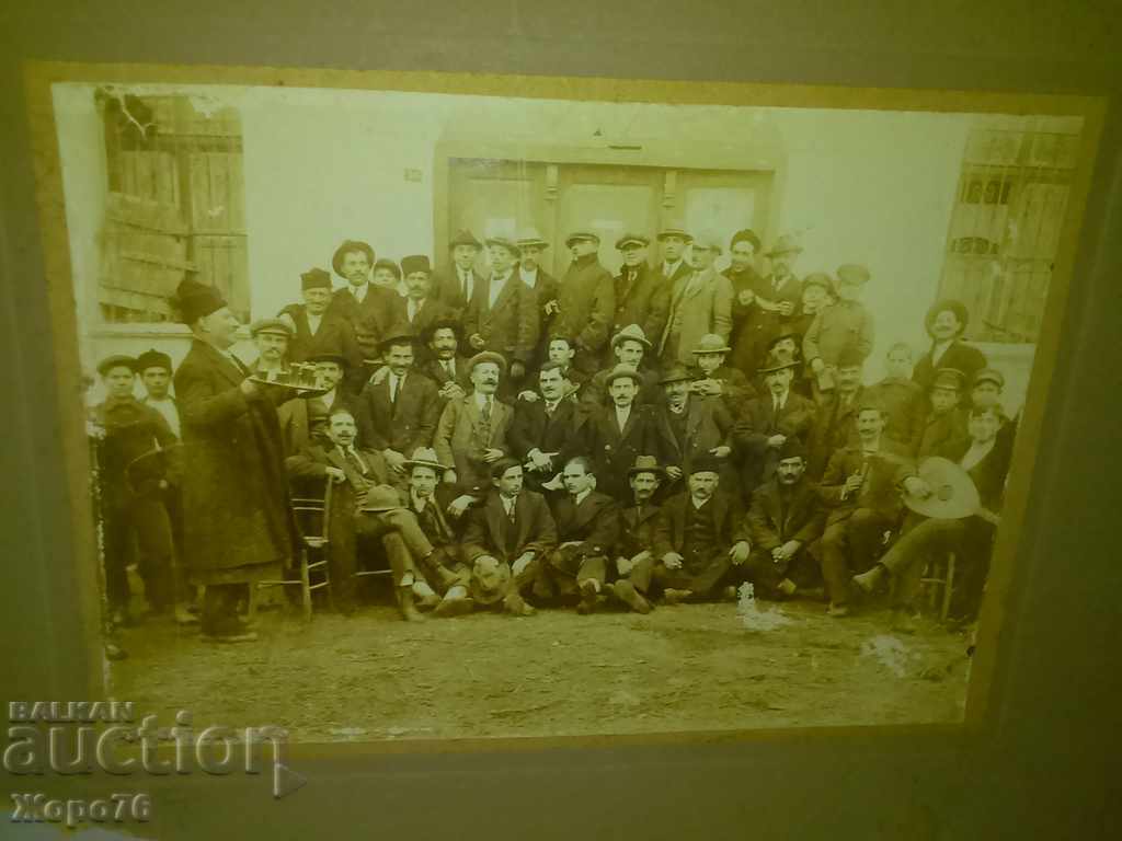 2 ROYAL PHOTO CITY CHAMPIONS Old PHOTO HARD CARDBOARD with price 10.00 BGN | € 5.11