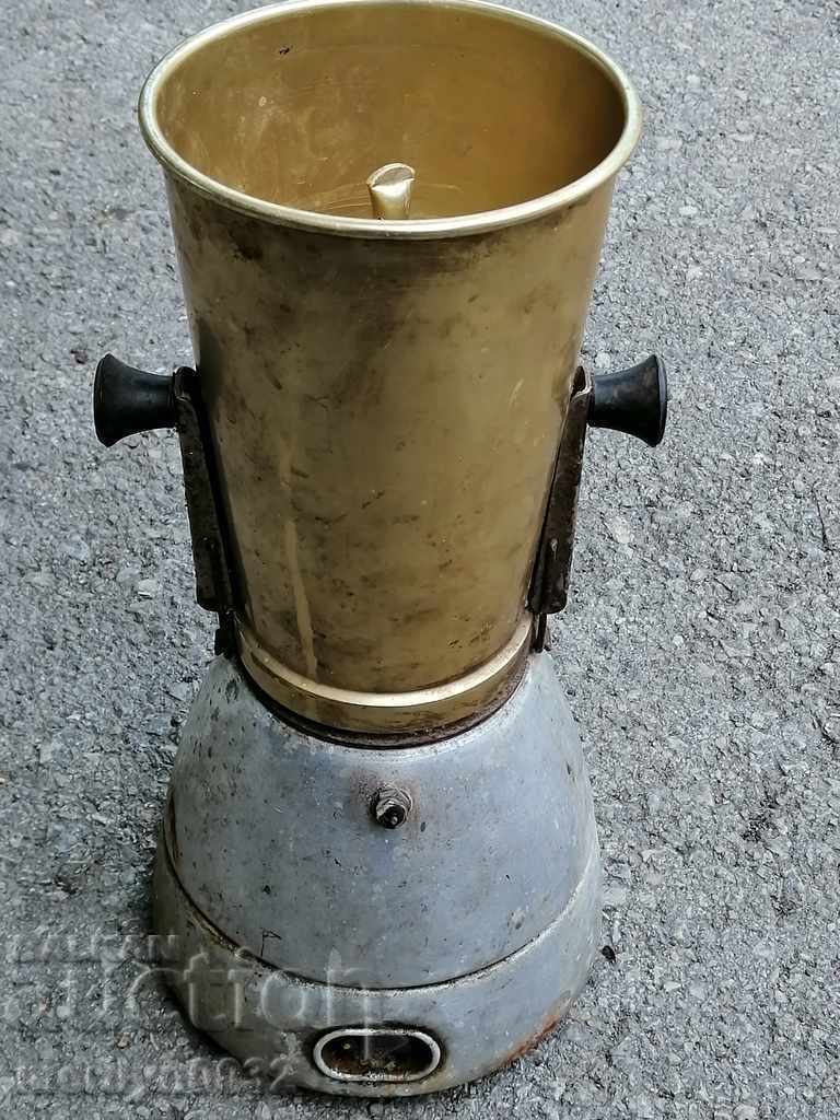 Old social coffee maker, coffee house GDR 1967 with price 67.00 BGN | € 34.26 Old social coffee maker, coffee house GDR 1967 with price 67.00 BGN | € 34.26