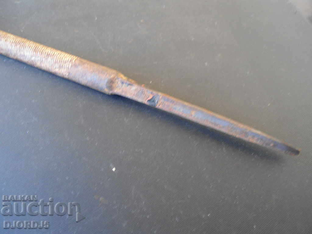 Auction Old file, round Auction Old file, round