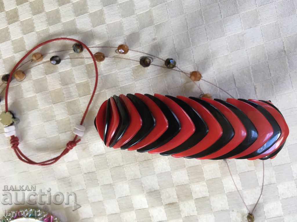 Доставка на ГРИВНИ УКРАШЕНИЯ Доставка на ГРИВНИ УКРАШЕНИЯ