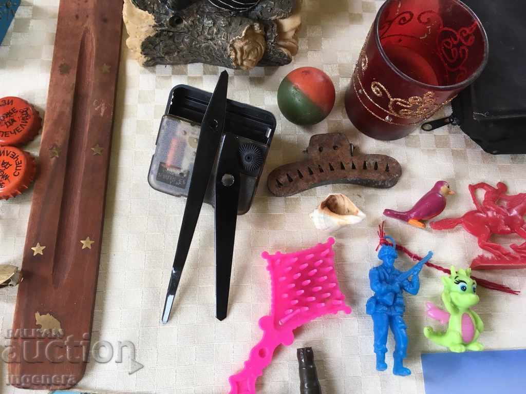 Auction  LOT OF THINGS-4