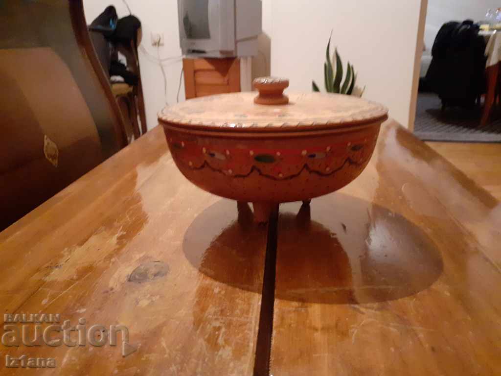 Old wooden bowl, bowl with price 25.00 BGN | € 12.78 Old wooden bowl, bowl with price 25.00 BGN | € 12.78