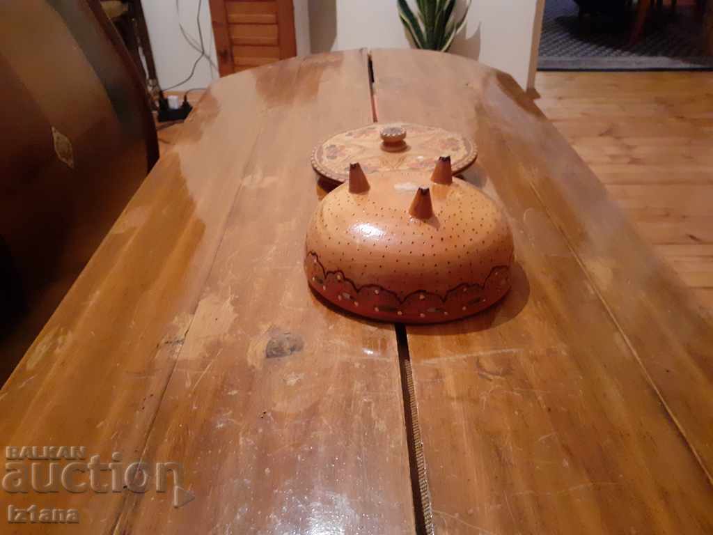 Old wooden bowl, bowl - 5 Old wooden bowl, bowl - 5