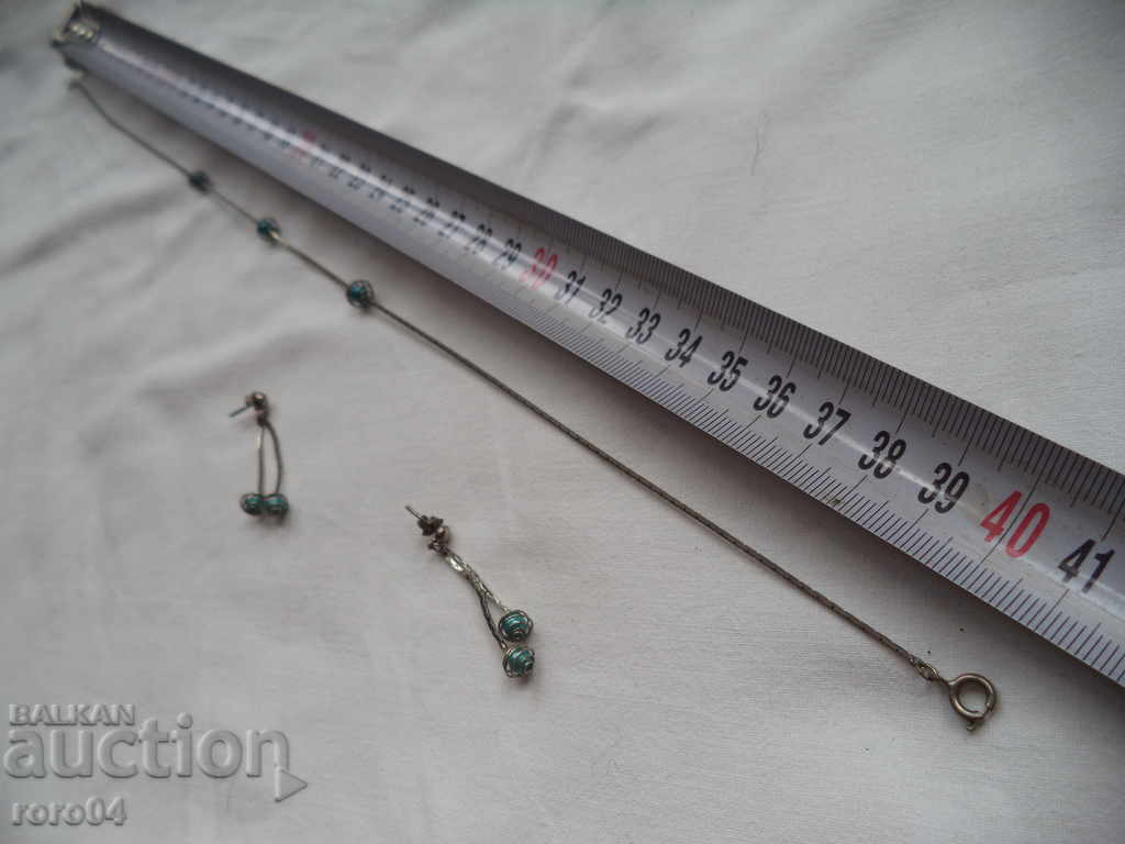 Delivery of NECKLACE + EARRINGS Delivery of NECKLACE + EARRINGS