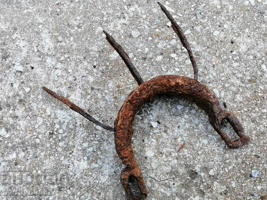 Μια αρχαία συσκευή για το μοσχάρι ενός γαϊδουριού με τιμή 59.00 BGN | € 30.17 Μια αρχαία συσκευή για το μοσχάρι ενός γαϊδουριού με τιμή 59.00 BGN | € 30.17