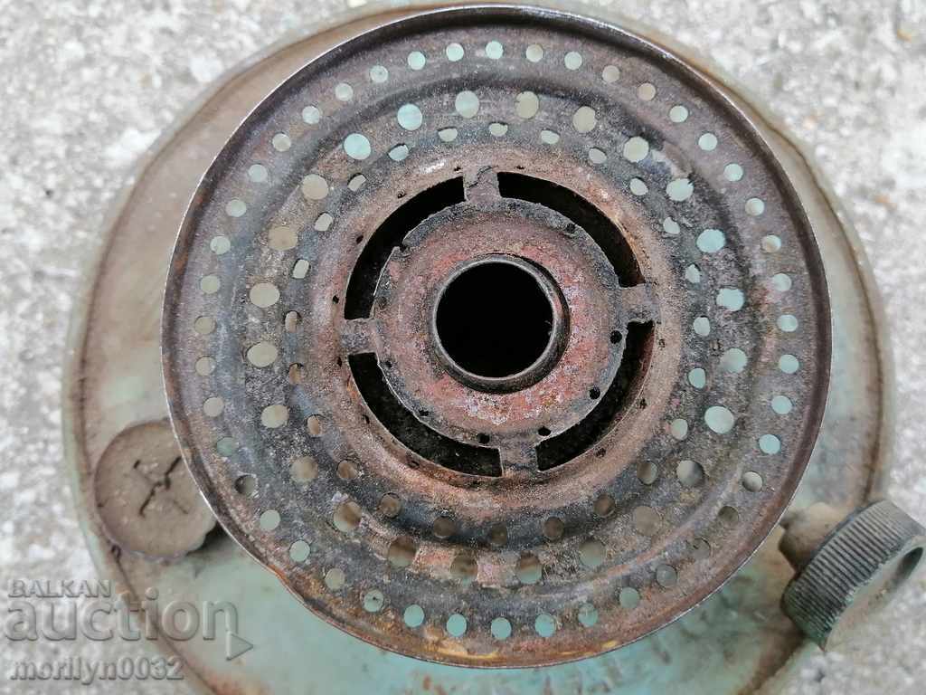 Delivery of Old gas lamp Romania lantern