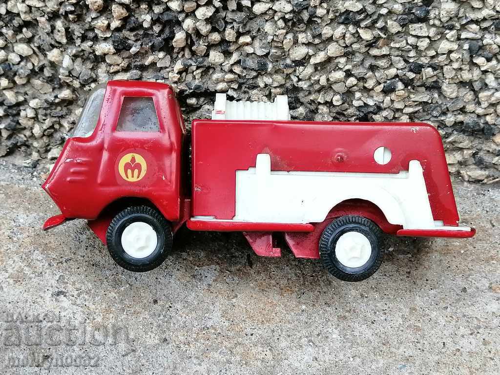 A toy toy, a truck, a truck, a car, a car - 7 A toy toy, a truck, a truck, a car, a car - 7