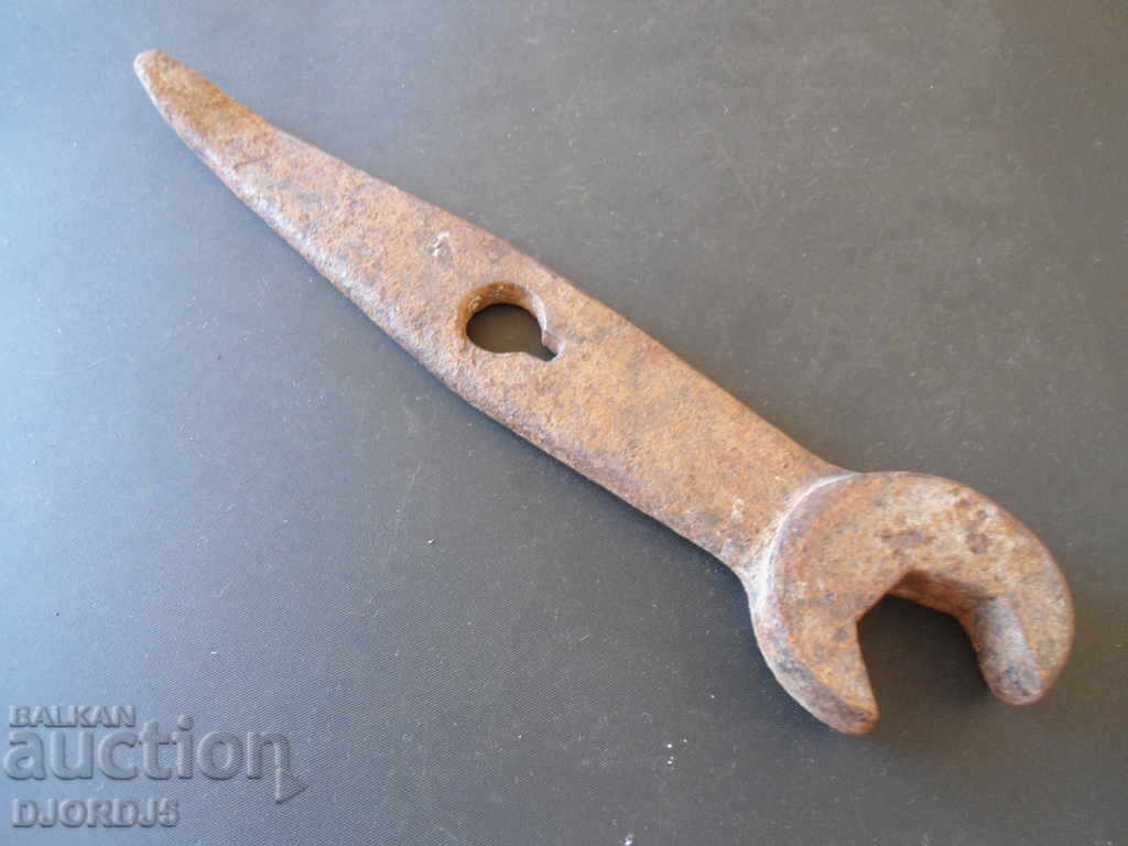 An old key with price 2.00 BGN | € 1.02 An old key with price 2.00 BGN | € 1.02