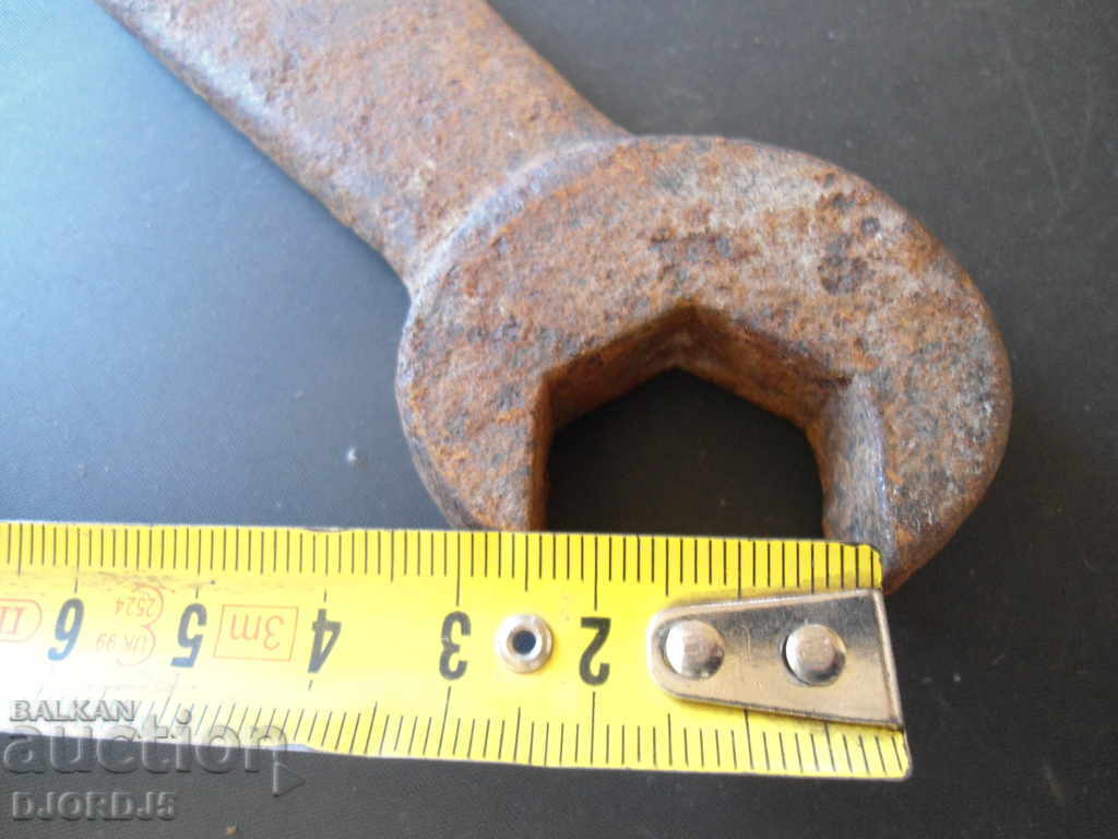 Auction An old key Auction An old key