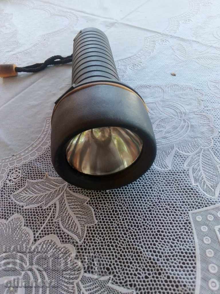 projector with price 10.00 BGN | € 5.11 projector with price 10.00 BGN | € 5.11