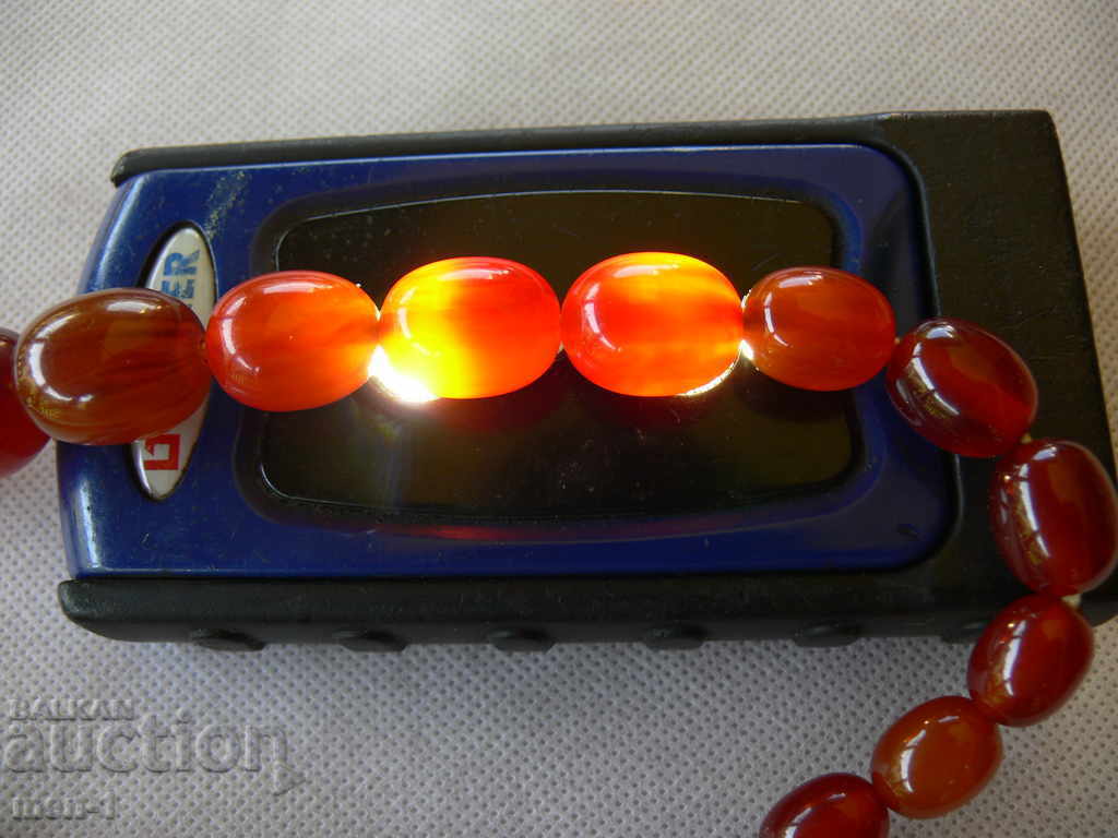 Auction OLD AMBER NECKLACE Auction OLD AMBER NECKLACE