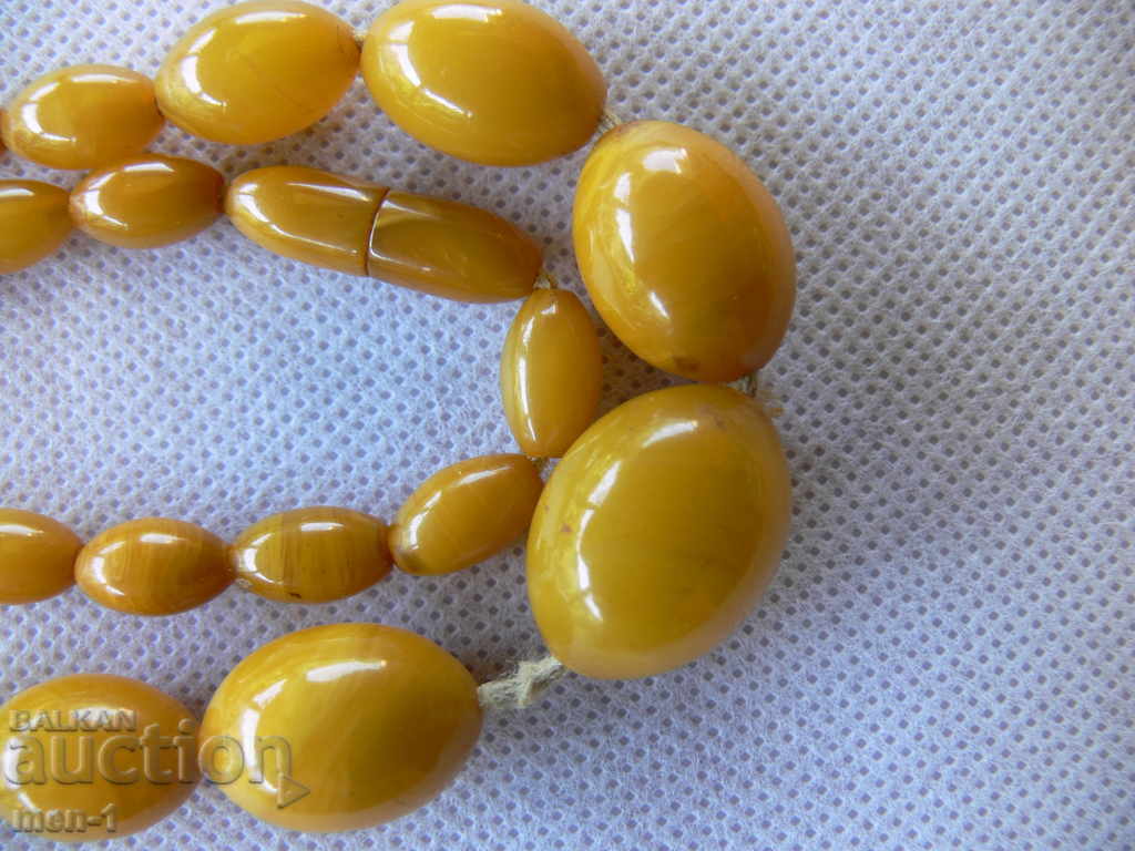 OLD AMBER NECKLACE with price 900.00 BGN | € 460.16 OLD AMBER NECKLACE with price 900.00 BGN | € 460.16