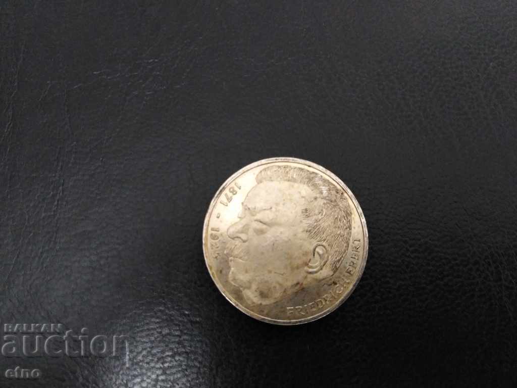 Delivery of 5 DEUTSCHE MARK 1975 FRIDRICH EBERT, SILVER 625 Delivery of 5 DEUTSCHE MARK 1975 FRIDRICH EBERT, SILVER 625
