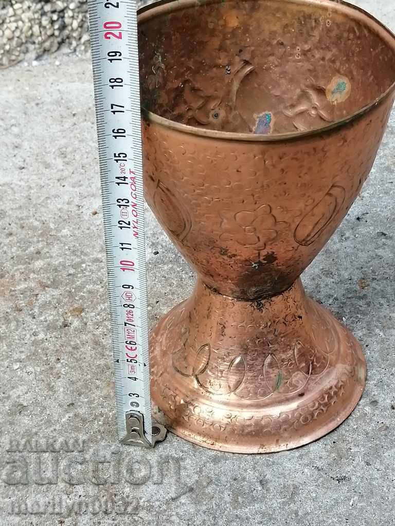 Μια χάλκινη κανάτα ενός αρτοποιού, ένα χάλκινο κύπελλο από ένα κύπελλο με τιμή 45.00 BGN | € 23.01 Μια χάλκινη κανάτα ενός αρτοποιού, ένα χάλκινο κύπελλο από ένα κύπελλο με τιμή 45.00 BGN | € 23.01