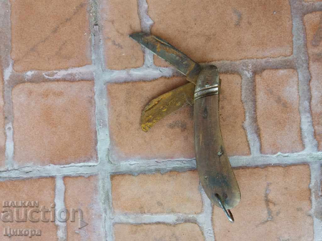 Delivery of OLD LEG FOLDING KNIFE Delivery of OLD LEG FOLDING KNIFE