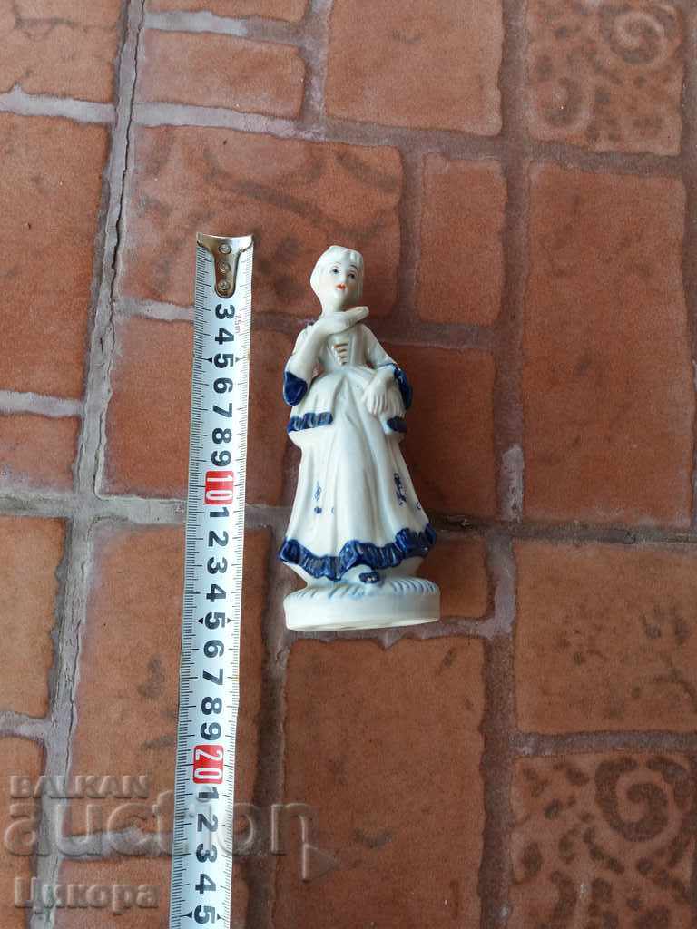 Delivery of PORCELAIN STATUE FIGURE Delivery of PORCELAIN STATUE FIGURE