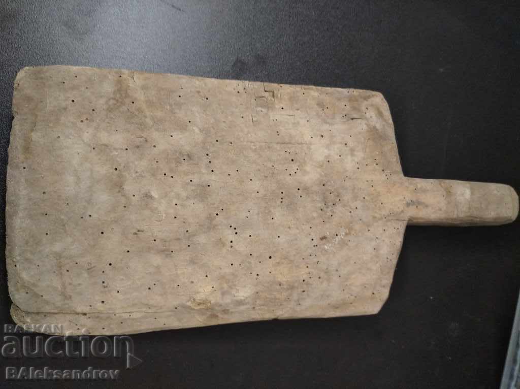 An old wooden shovel - 5