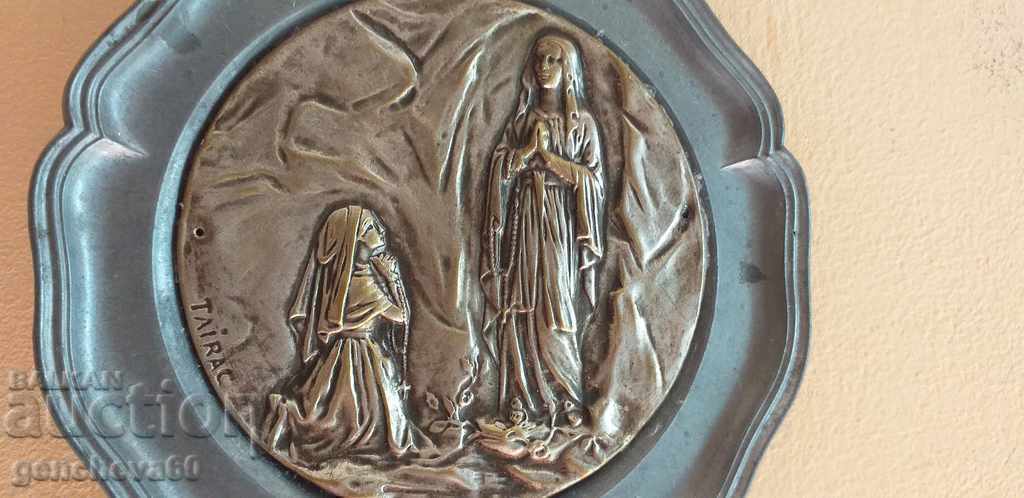 Metal wall plate TAIRAC/signature with price 12.00 BGN | € 6.14