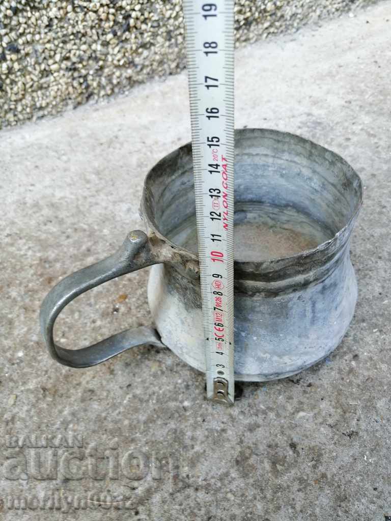 An old tinned mane, a pit, a baker, a boiler, a pot, and a hybrid with price 59.00 BGN | € 30.17 An old tinned mane, a pit, a baker, a boiler, a pot, and a hybrid with price 59.00 BGN | € 30.17