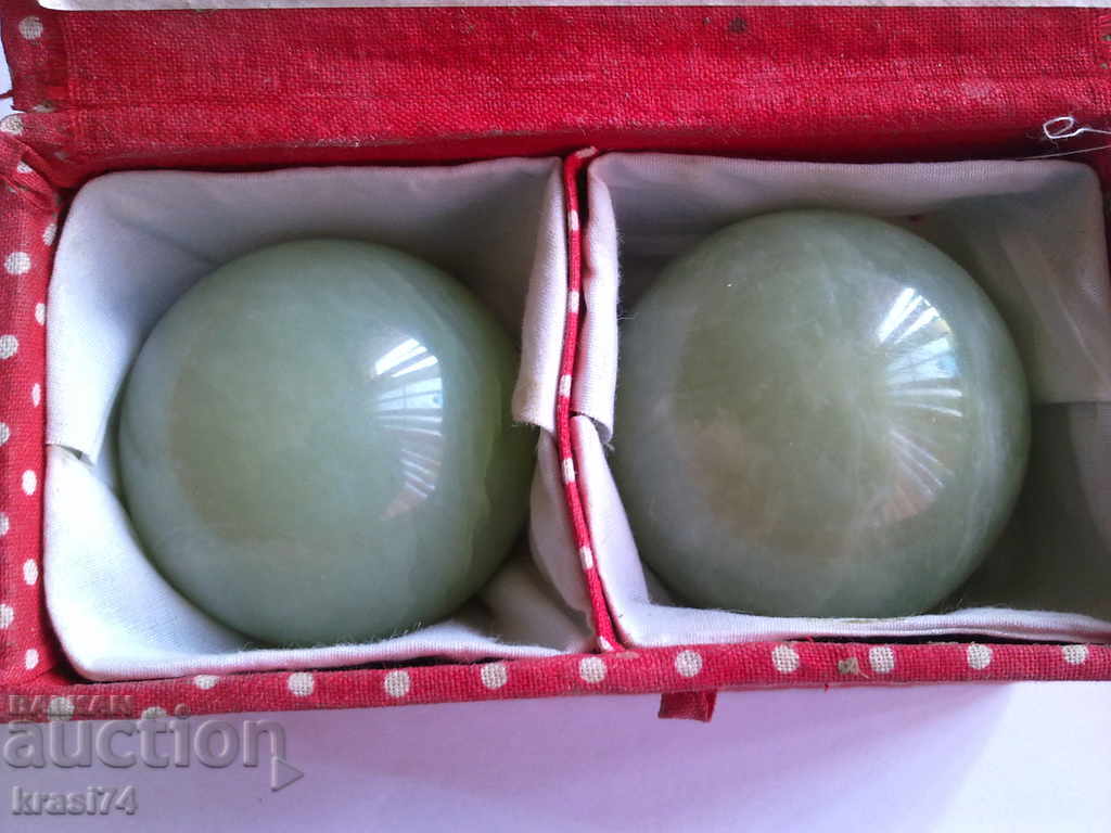 Jade balls with price 40.00 BGN | € 20.45 Jade balls with price 40.00 BGN | € 20.45