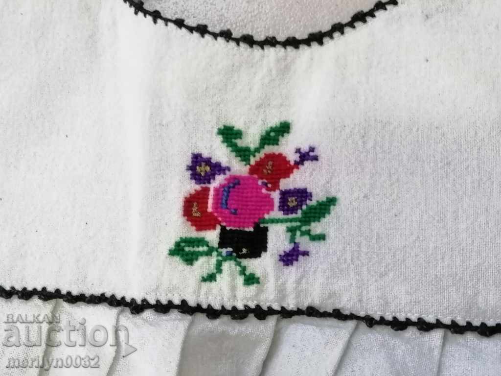 Old women's shirt handmade my kenar chaise wear sukman with price 129.00 BGN | € 65.96 Old women's shirt handmade my kenar chaise wear sukman with price 129.00 BGN | € 65.96