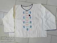 Детска тъкана риза с българска бродерия народна носия шевица