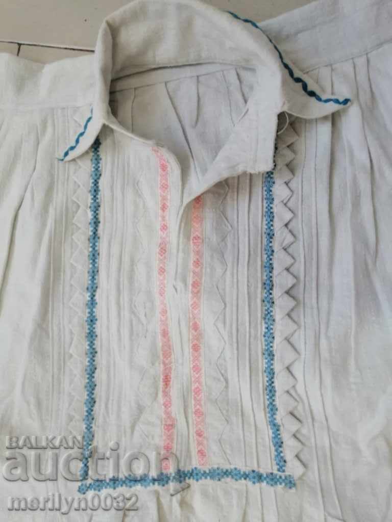 Youth woven shirt Bulgarian embroidery folk embroidery costume with price 56.00 BGN | € 28.63 Youth woven shirt Bulgarian embroidery folk embroidery costume with price 56.00 BGN | € 28.63