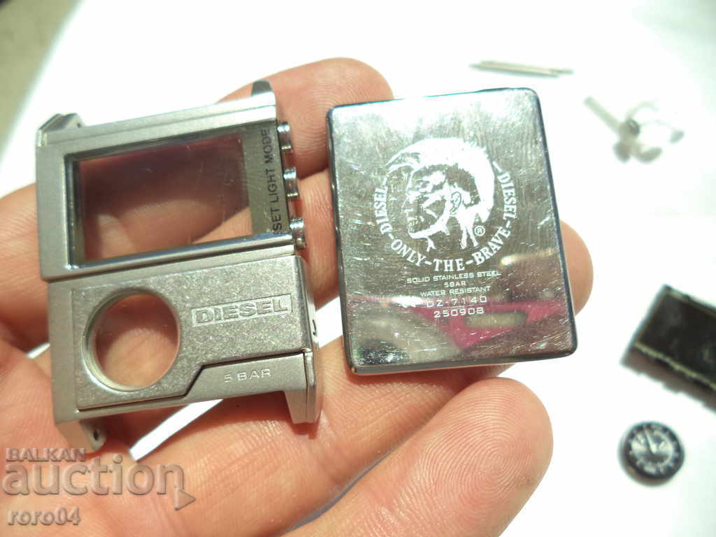 Παράδοση Diesel Digital Men Watch # DZ7140 Παράδοση Diesel Digital Men Watch # DZ7140