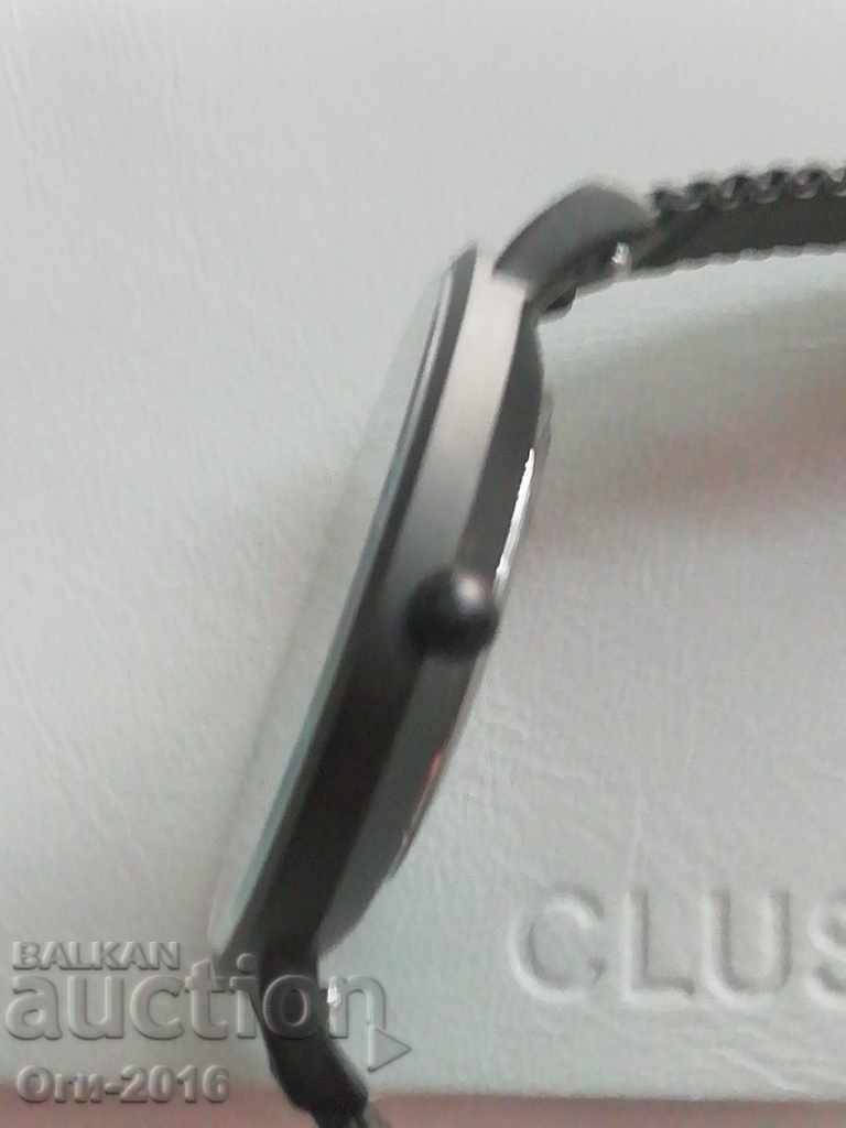 CLUSE clock - 6 CLUSE clock - 6