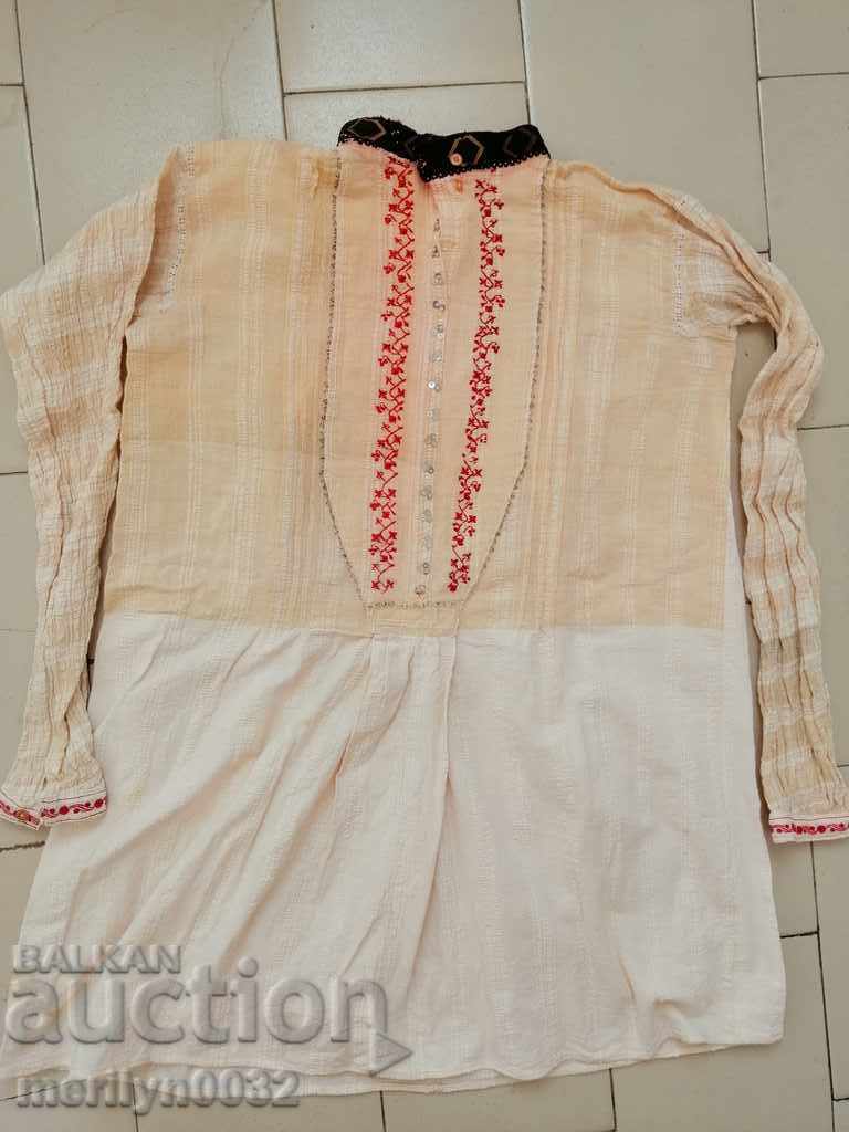 Cămașă bătrână broderie manuală chenar șezlong costum sukman cu preț € 107.98 | 211.19 BGN
