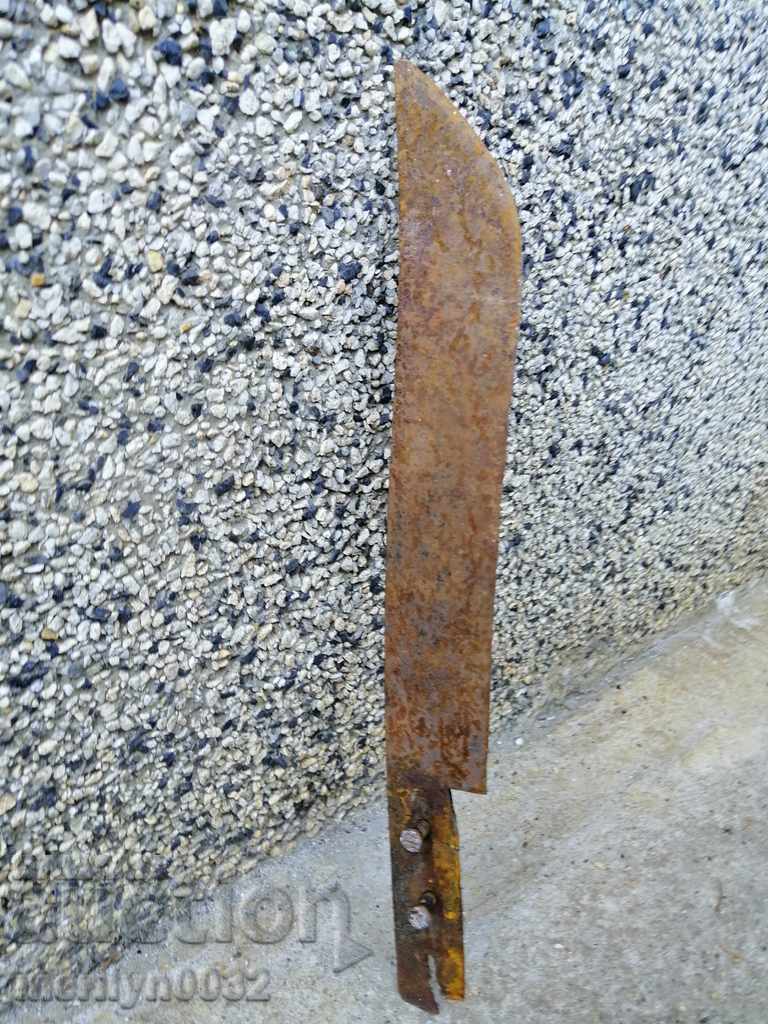 Παλιό σφυρήλατο μαχαίρι χωρίς μαύρα σκετσάκια, λεπίδα