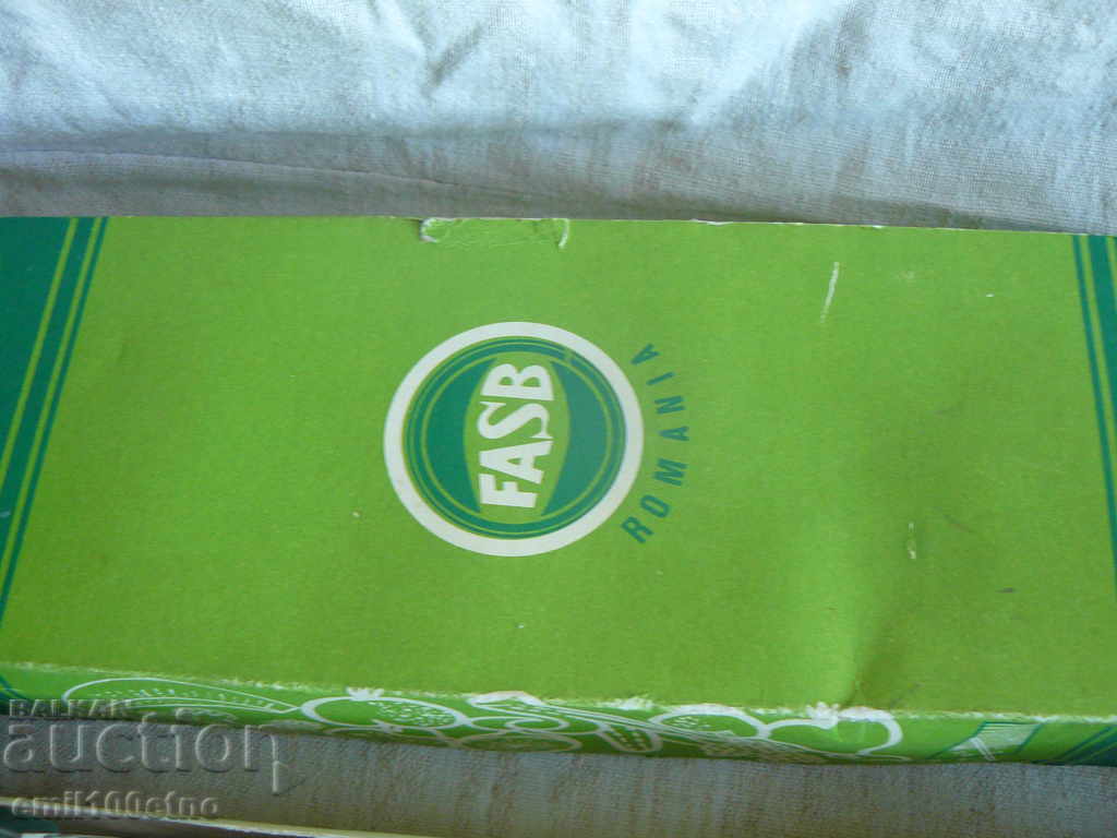 Service 6 glasses with recipes fruit juices Romania with price 15.00 BGN | € 7.67 Service 6 glasses with recipes fruit juices Romania with price 15.00 BGN | € 7.67