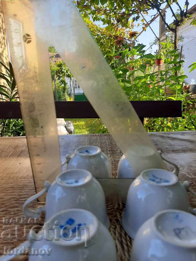 Livrarea cești de cafea din porțelan Livrarea cești de cafea din porțelan