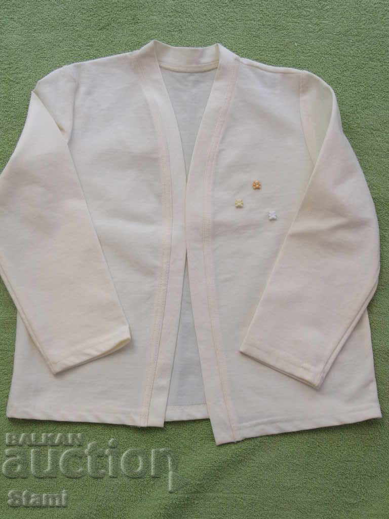 Set for a girl of 2 parts vest and blouse, size 104 - 6 Set for a girl of 2 parts vest and blouse, size 104 - 6