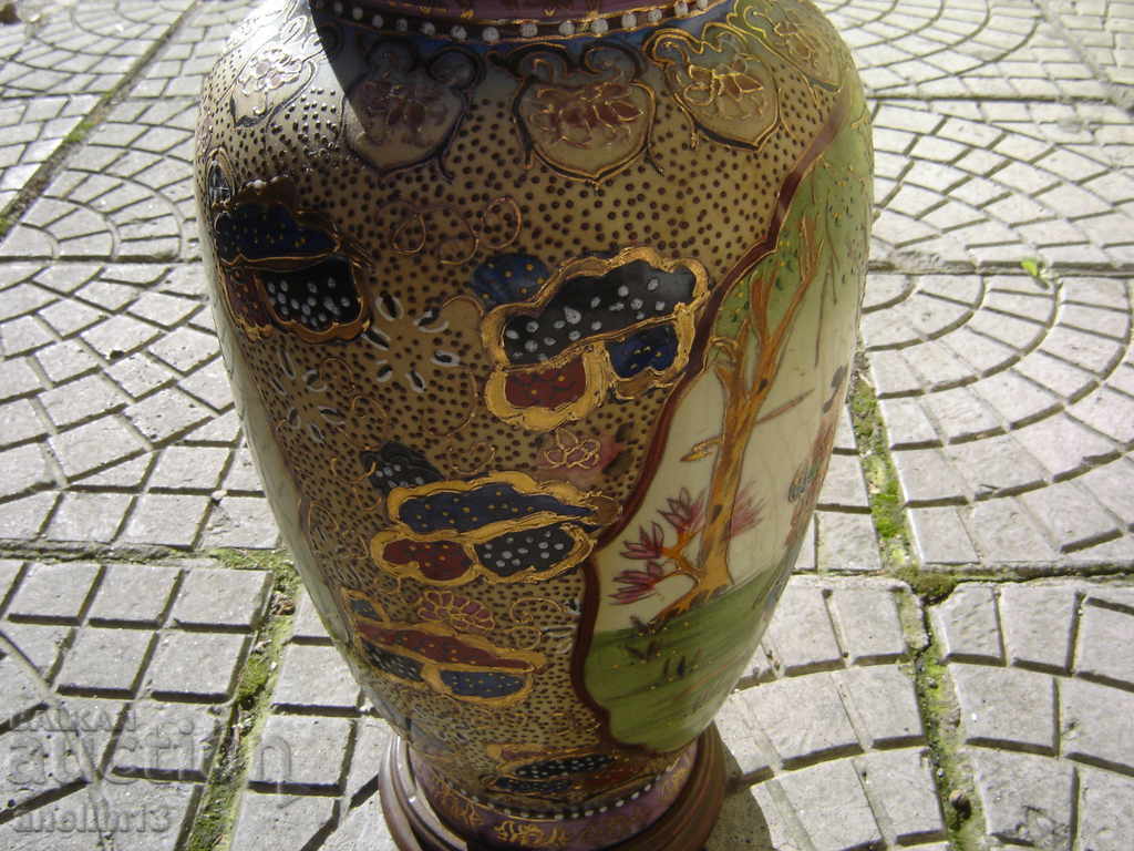 Аукцион СТАРА РЪЧНО РИСУВАНА ПОРЦЕЛАНОВА НОЩНА ЛАМПА Аукцион СТАРА РЪЧНО РИСУВАНА ПОРЦЕЛАНОВА НОЩНА ЛАМПА