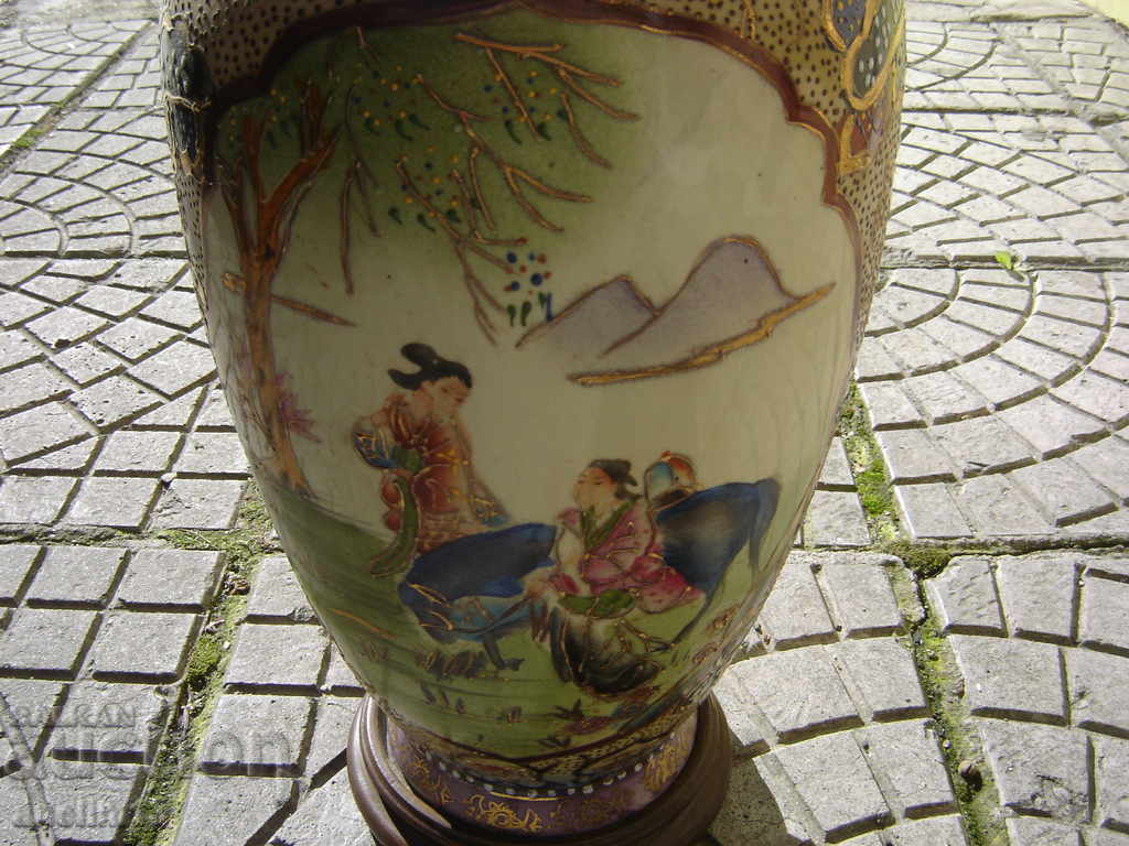 Delivery of OLD HAND DRAWED PORCELAIN night lamp Delivery of OLD HAND DRAWED PORCELAIN night lamp