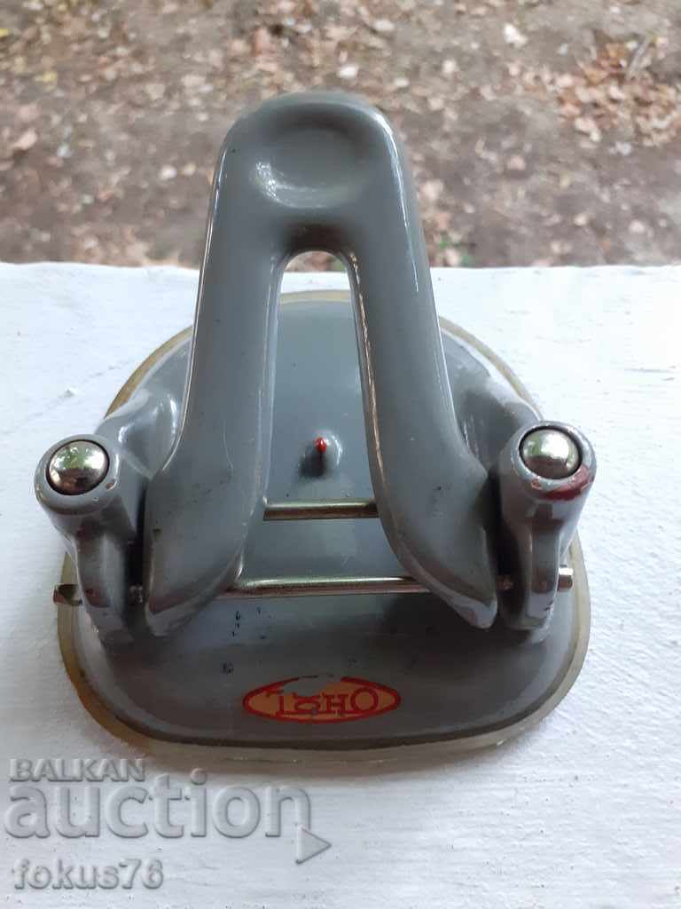 СТАР ЯПОНСКИ ПЕРФОРАТОР VINTAGE УРЕД МАШИНА ИНСТРУМЕНТ с цена 56.00 лв. | € 28.63 СТАР ЯПОНСКИ ПЕРФОРАТОР VINTAGE УРЕД МАШИНА ИНСТРУМЕНТ с цена 56.00 лв. | € 28.63