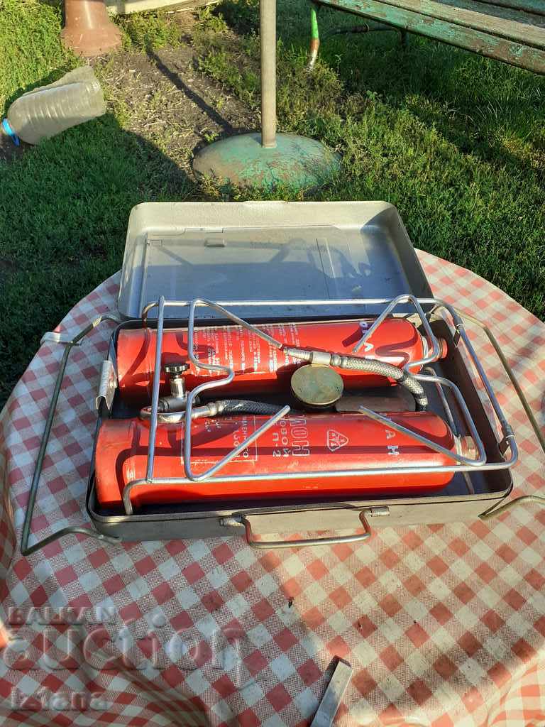 Old gas stove with price 110.00 BGN | € 56.24 Old gas stove with price 110.00 BGN | € 56.24