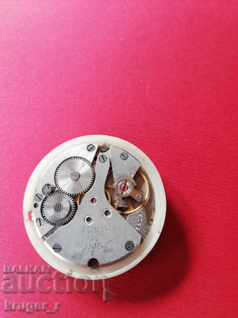 Δημοπρασία Μηχανή από την Poljot Δημοπρασία Μηχανή από την Poljot