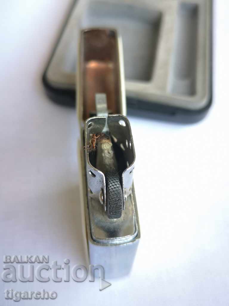 Zippo lighter - 7 Zippo lighter - 7