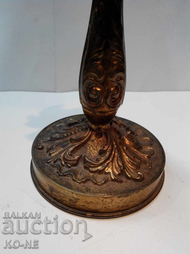 Παράδοση χάλκινο μανουάλια