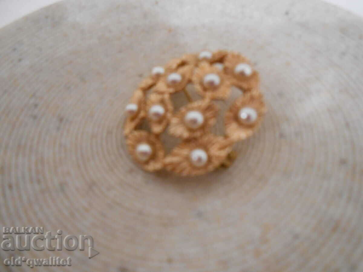 Auction BROOCH very interesting and beautiful Auction BROOCH very interesting and beautiful